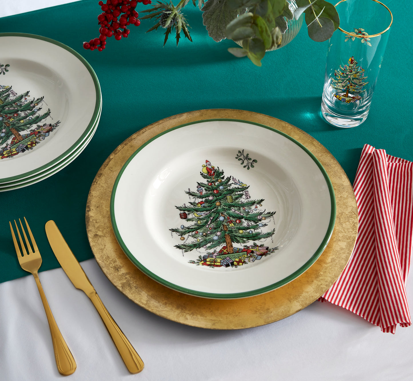 Spode Christmas Tree Plate 27cm Set of 4