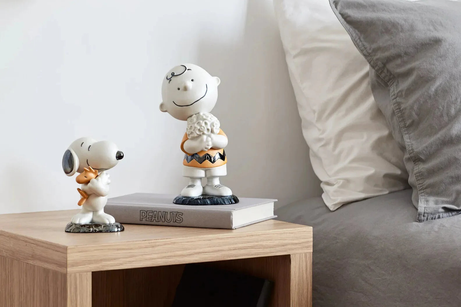 Lladro Charlie Brown-Goviers