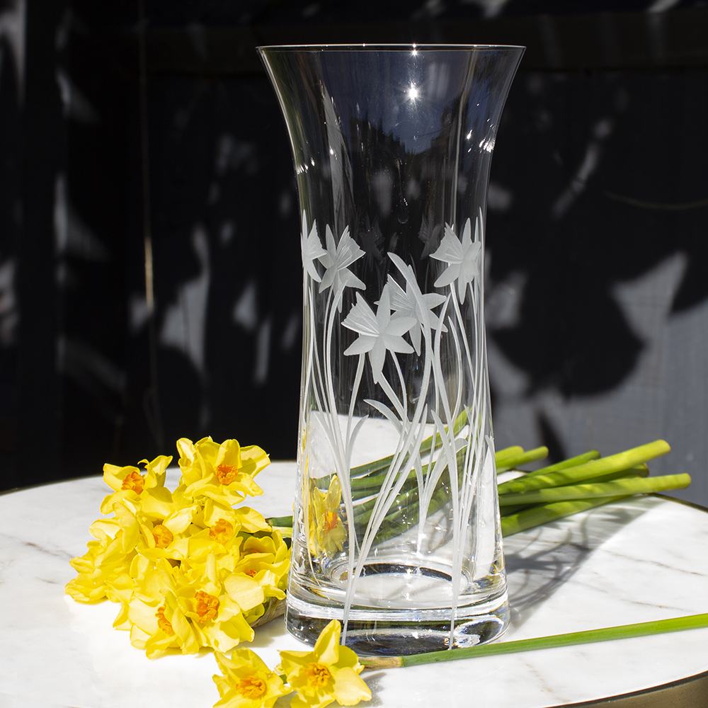 Royal Scot Crystal Daffodils Lily Vase 9"